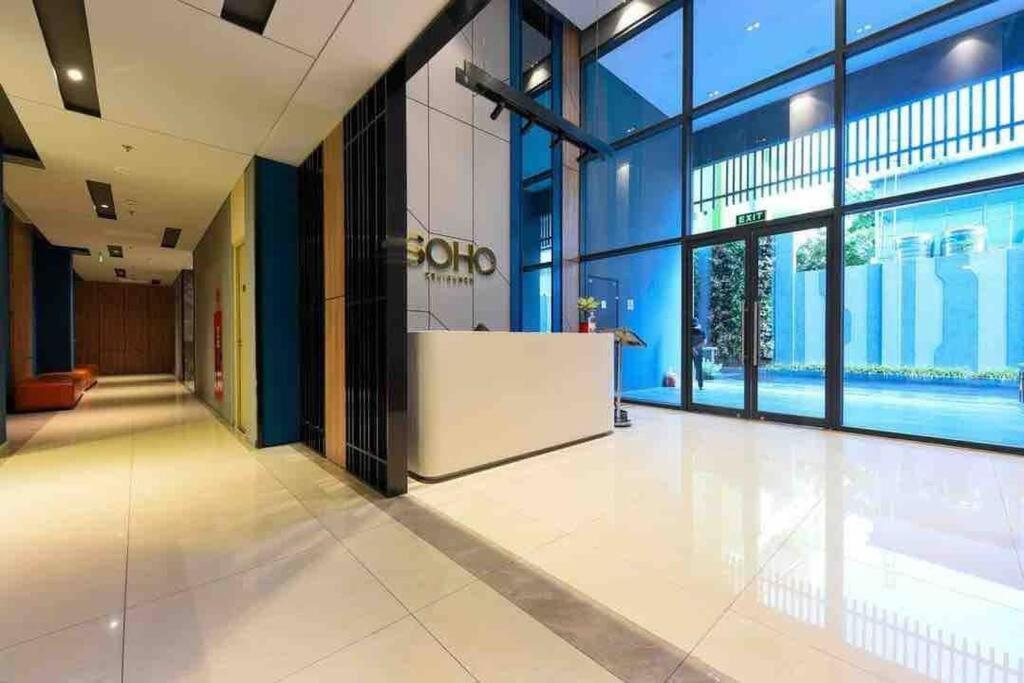 Căn hộ Fuzzi - Downtown Modern 1br Near Buivien Walking Street Soho