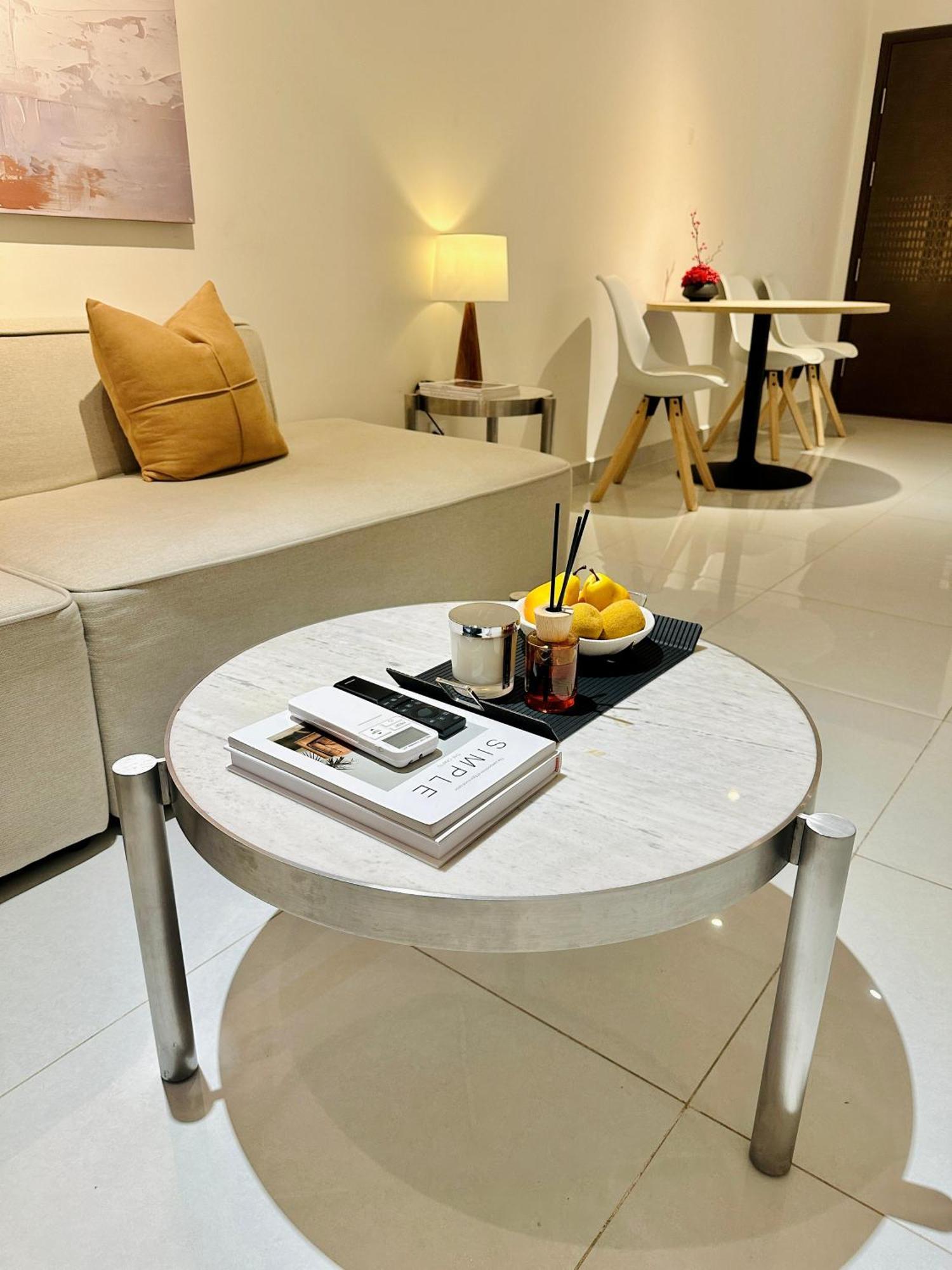 Fuzzi - Downtown Modern 1br Near Buivien Walking Street Soho Căn hộ TP. Hồ Chí Minh
